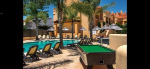 Luxurious 2-Bedroom Apartment in Luz, Portugal with Shared Pool