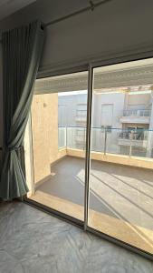 APPARTEMENT LUXUEUX ZONE TOURISTIQUE HAMMAMET NORD DERRIERE HOTEL LA BADIRA 200m de la plage