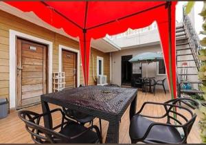 RedDoorz Plus Simpang USU Medan