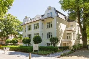 Ferienwohnungen am Strand - Strandvilla Belvedere - كولونغسبورن