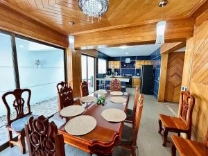 Bonita casa Familiar con Alberca Jacuzzi & Rooftop