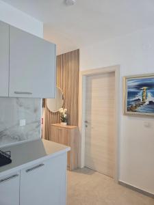 Green Almond Garden Apartments