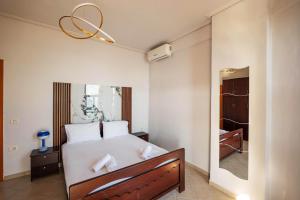 Beachfront Apartment - free Rooftop Pool access