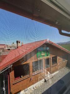 Casa dintre munti
