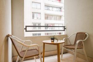 Santiago Modern 1BR with Balcony Kitchen & WiFi