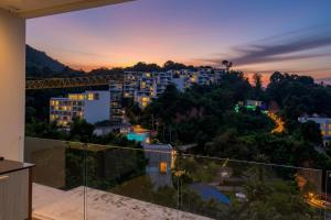 Ark Studio only 10 Minutes from kataKaron Beach