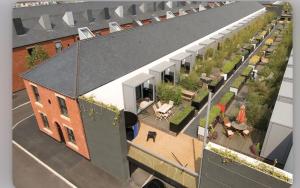 Salford Sunshine Apartment with 2 Bedrooms