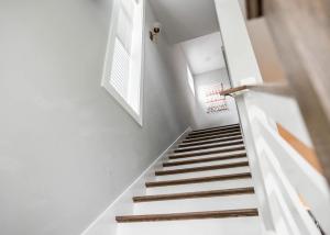 Modern East Nashville 4BR Deck and Sleeps 10