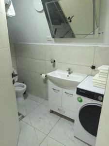 Trave Hub Apartments