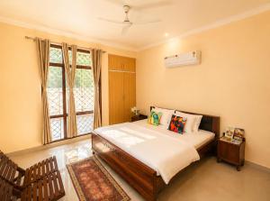 Agra Manor by RedOlive10min Taj Mahal 3BHK