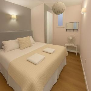 Heart of Bairro Alto Central Apartment with AC