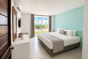 Hotel San Luis Beach House By OxoHotel