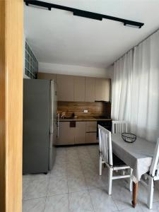 Arsi Beach House Rrjoll 2