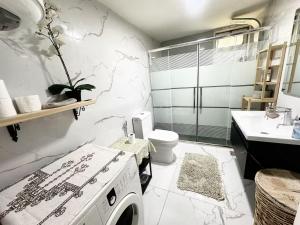 House of Art The Creative Escape in Abdali