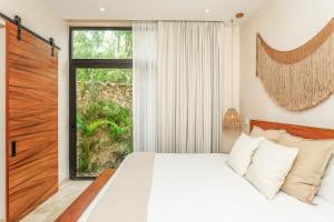 Eco Luxury with Garden Bathtub and Private Pool