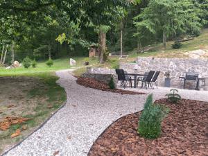 Skofs Roadside Retreat - Holiday Home
