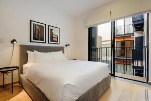 Upscale Loft with Balcony in Roma Norte
