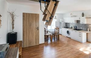 Lovely Home In Dargobadz With House A Panoramic View