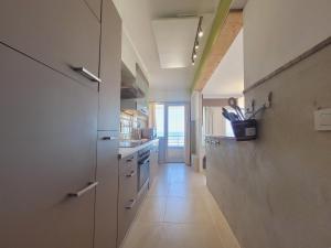 Apartment with Panoramic Sea Views