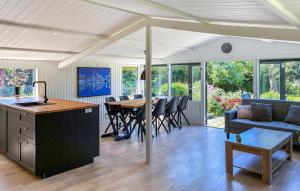Awesome Home In Jægerspris With Wifi