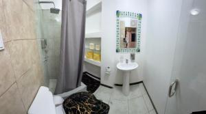 Gold House Premium