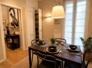 A Casa di Cleo Urban Chic and Comfort