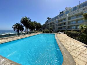 Oceanfront Studio Pool AC Parking Cerro Castillo