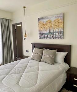 Misty Springs GTC Luxury 2BR, Rooftop Pool & Gym