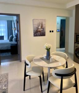Misty Springs GTC Luxury 2BR, Rooftop Pool & Gym
