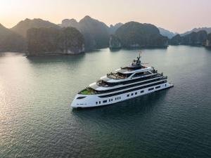 Doria Cruise by HAG