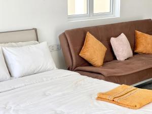 Riverside Studio - Yuetai Phnom Penh