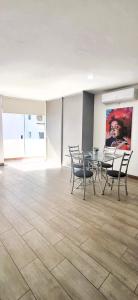 31 CONFORTABLE MONOAMBIENTE EQUIPADO Céntrico y funcional para parejas o familia cerca de todo