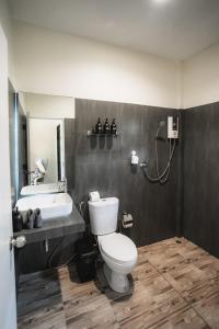 Sandana Studio Apartments - Studio 1