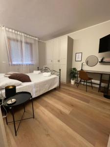 Guest House 36 private parking