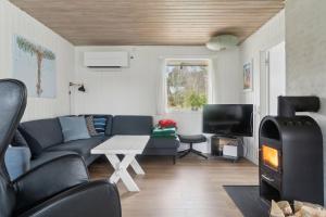 Lovely Cottage In Peaceful Surroundings