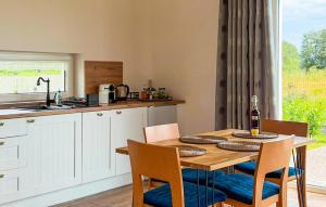 1 Bedroom Stunning Home In Kolobrzeg