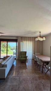 Lux Pool Villa