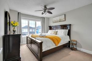 3 King Beds, 1 hr to Banff, Near YYC, BBQ, Games