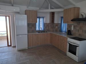 Makri Guest House