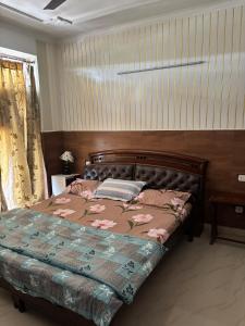 Fully furnished park & sun facing 2BHK near ITpark