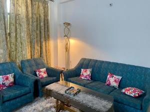 Fully furnished park & sun facing 2BHK near ITpark