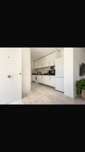 Villa moderna con piscina