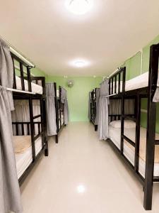 Hello Bella khaosok hostel