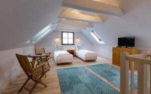Double or Twin Room with Garden View room in Górska Rezydencja