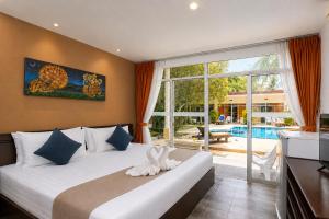 Blue Palm Seafront Resort Phuket