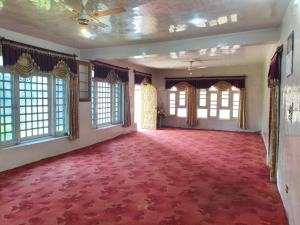 Premium Commercial property on lease or rent