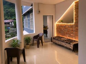 Naga Hills Backpacker Hostel