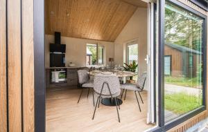 3 Bedroom Lovely Home In Oud Gastel
