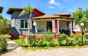 Beautiful Home In Nicotera Marina With Indoor Swimming Pool