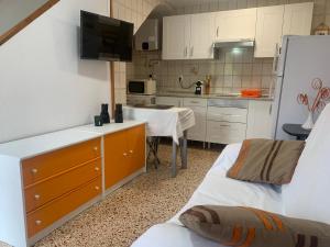 Mi Casita Del Sol - Near Beach, Port and Center - Minimum 11 days- My Sunny Little Home